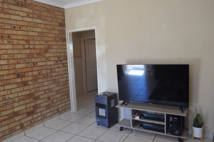 2 Bedroom Property for Sale in La Hoff North West